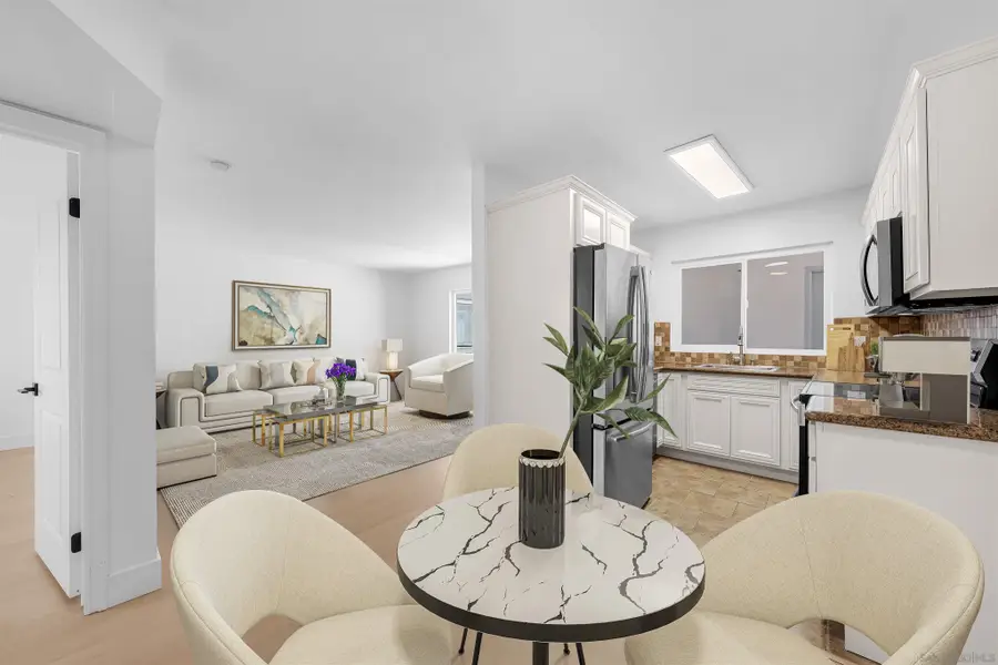1030 Robinson Ave #202, San Diego, CA 92103 - #2