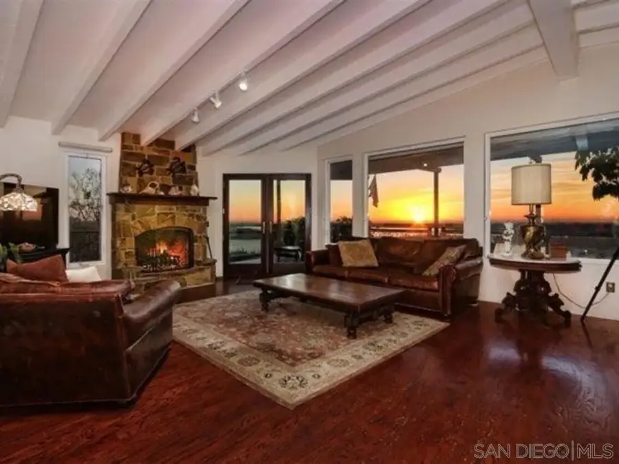 3212 Donley St, San Diego, CA 92117 - #2