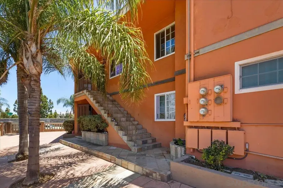3935-41 Madison Ave, San Diego, CA 92116 - #3