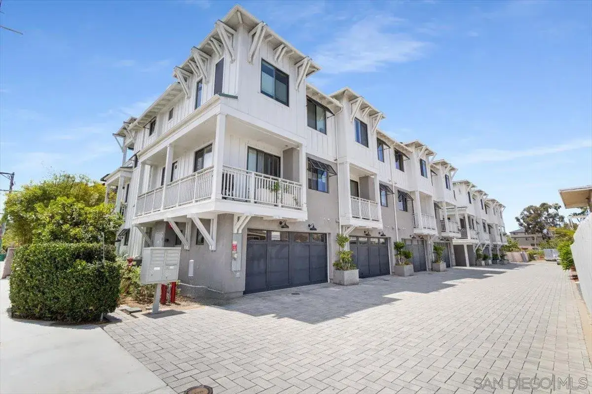 3343 Tyler #3, Carlsbad, CA 92008 - #1