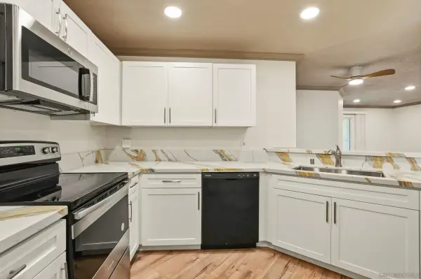 7545 Charmant #1512, San Diego, CA 92122