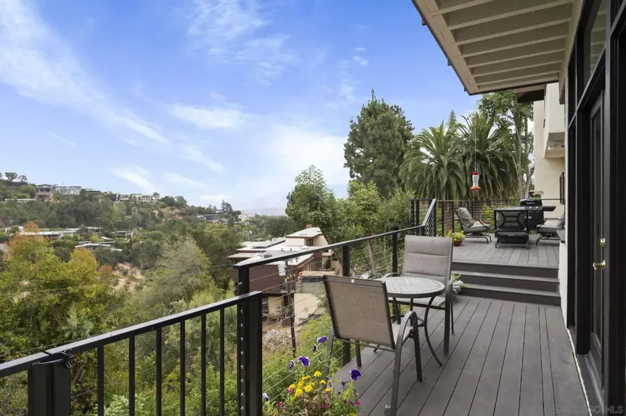 1052 N Kenter Ave, Los Angeles, CA 90049 - #2