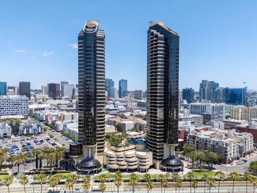 200 Harbor #3001, San Diego, CA 92101 - #3