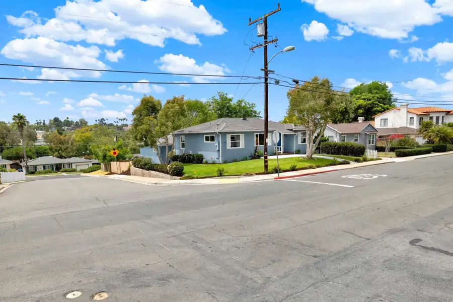 1050 Concord St, San Diego, CA 92106 - #2