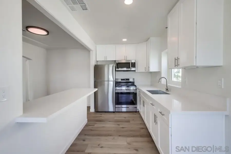 4132 Division, San Diego, CA 92113 - #2