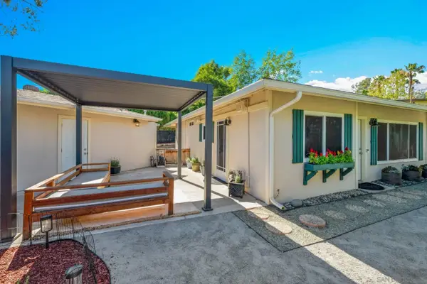 917 Chestnut St, Escondido, CA 92025