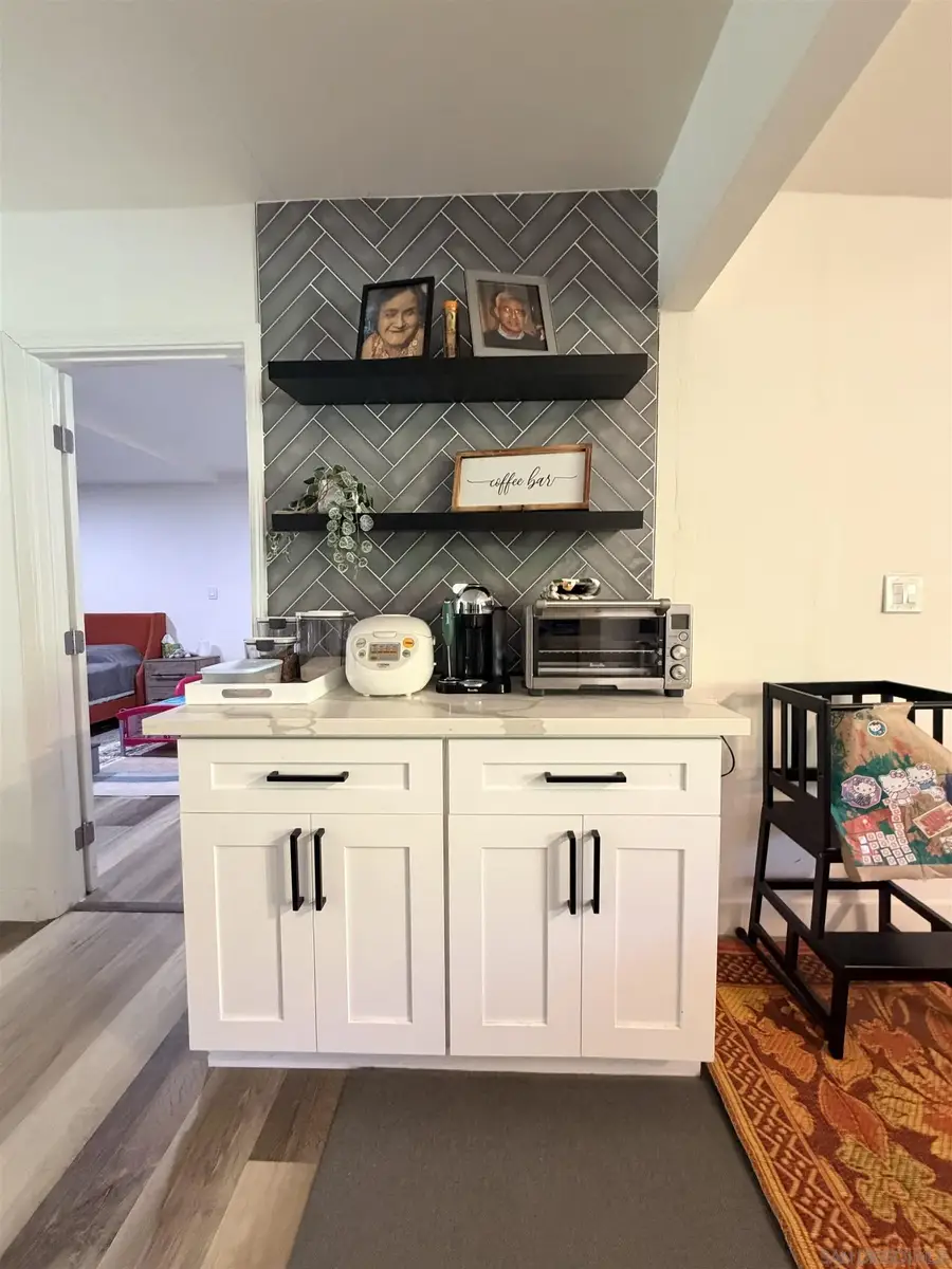 1171 Woodrail Dr, Vista, CA 92083 - #3