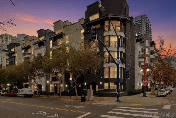 525 11th Avenue #1108, San Diego, CA 92101
