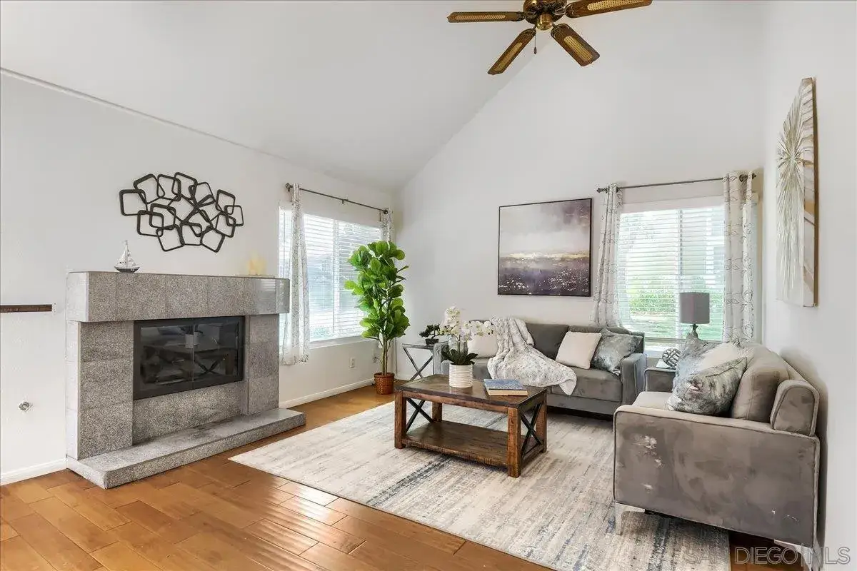 5160 Fino Dr., San Diego, CA 92124 - #1