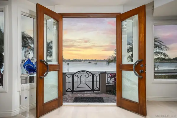 2741 Bayside Walk, San Diego, CA 92109