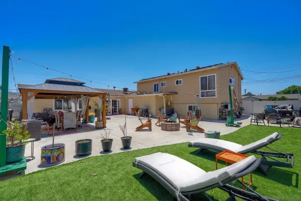 14552 Topsham Street, Poway, CA 92064