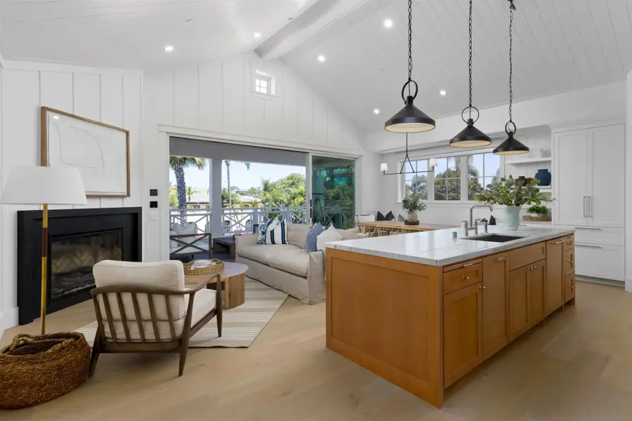 747 Orange Ave #301, Coronado, CA 92118 - #3