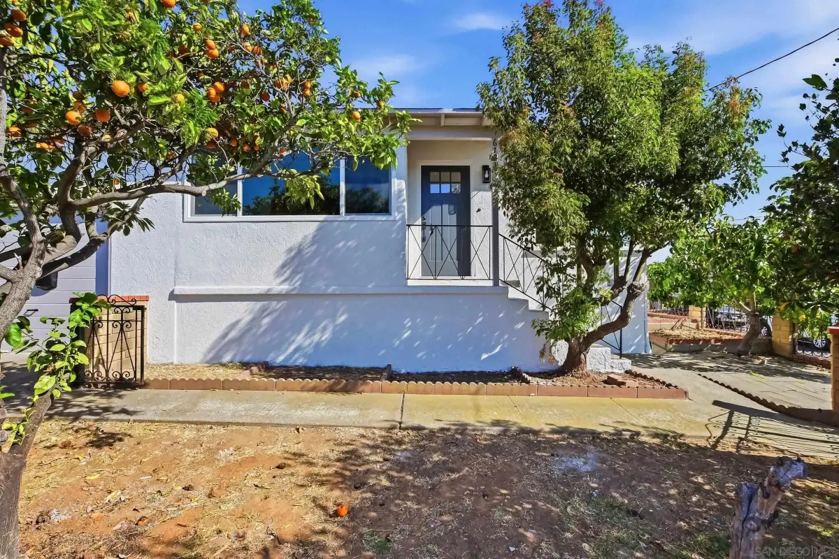 6121 Cumberland St, San Diego, CA 92139 - #1