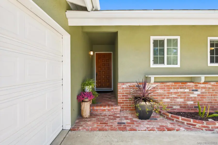 4543 Peak Ct., La Mesa, CA 91941 - #3