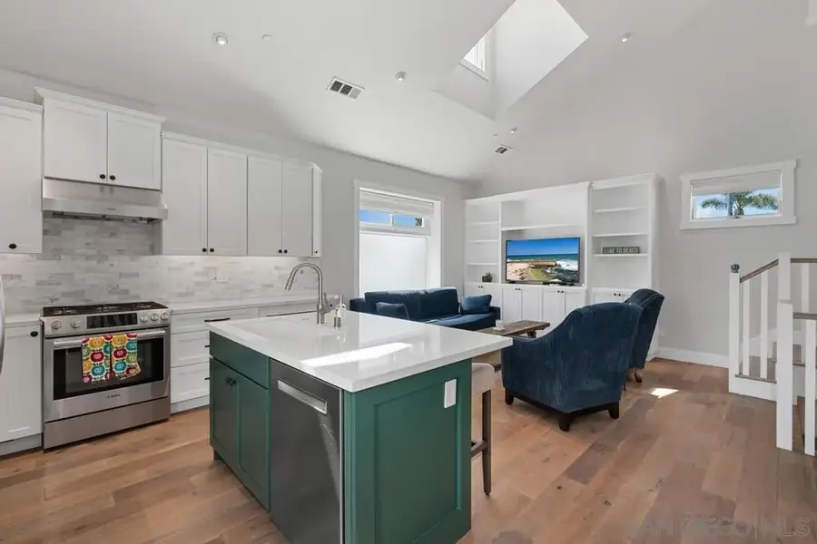 851 C Ave., Coronado, CA 92118 - #3