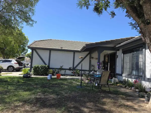 713 Pinehurst Dr, Hemet, CA 92545