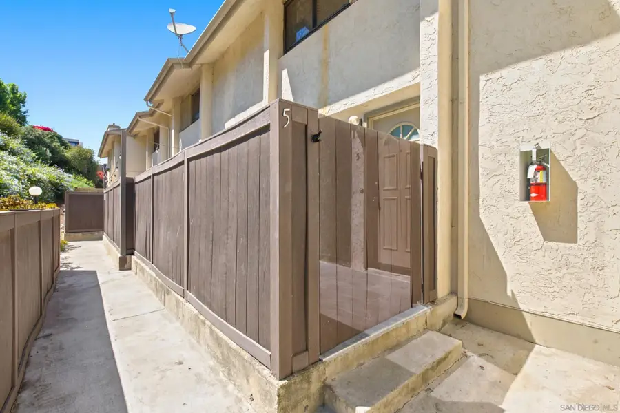 2260 Worden St #5, San Diego, CA 92107 - #3