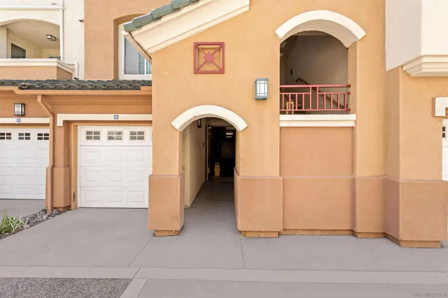 12372 Carmel Country #206, San Diego, CA 92130 - #2