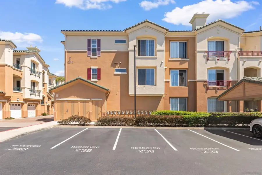 12372 Carmel Country #206, San Diego, CA 92130 - #3