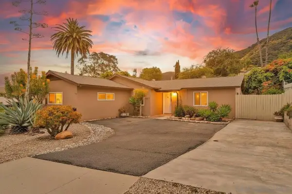 7907 Poplin Dr, Santee, CA 92071