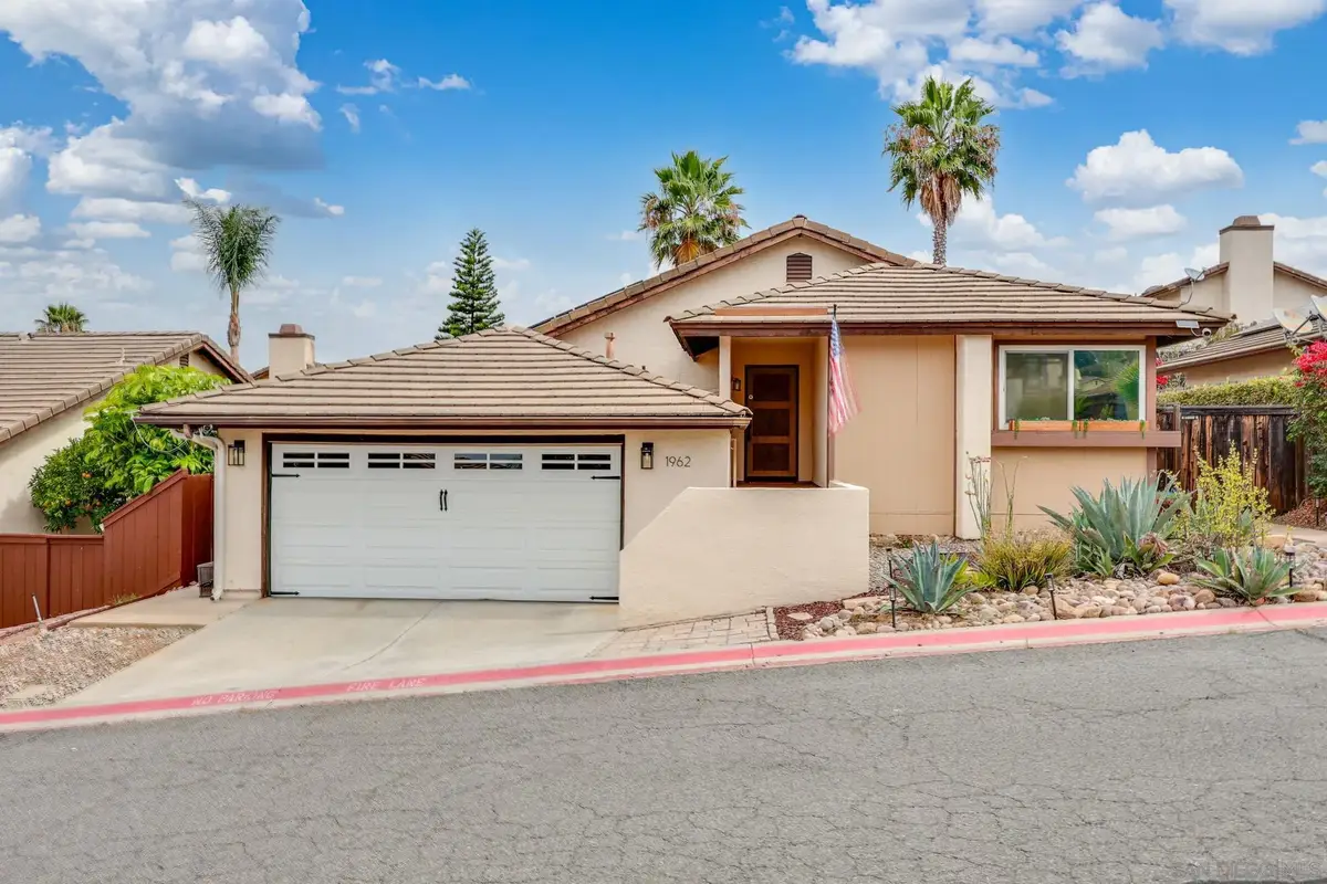 1962 Buckskin Gln, Escondido, CA 92027 - #1