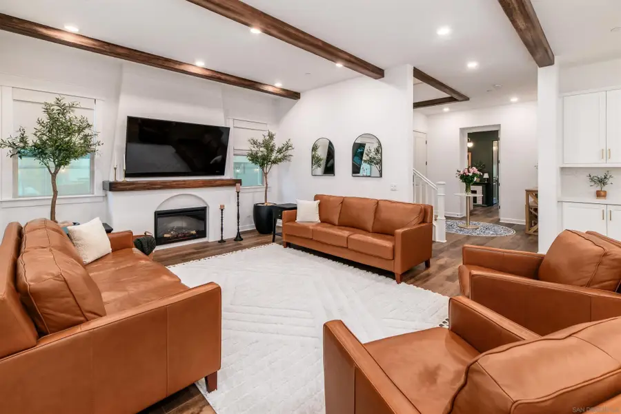 587 Gateway Lane, San Marcos, CA 92078 - #2