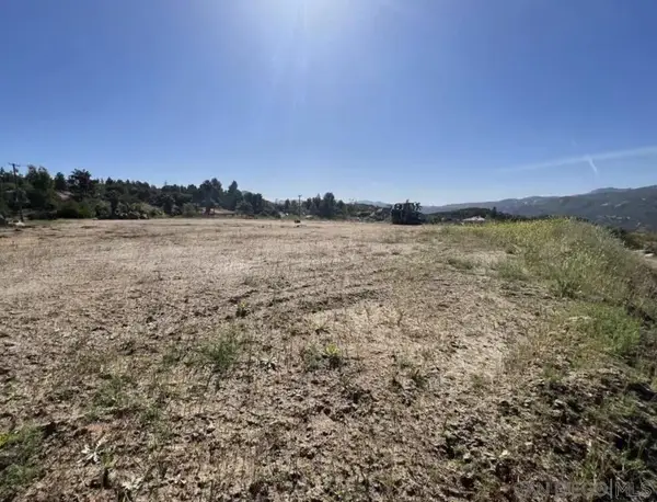 2824 Via Asoleado #2824, Alpine, CA 91901