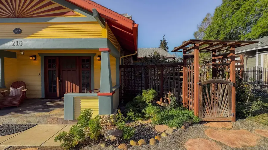 210 E 6th Ave, Escondido, CA 92025 - #3