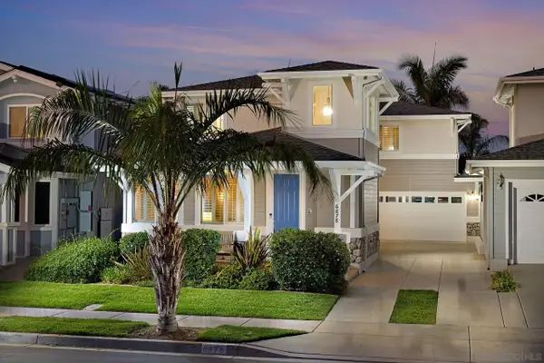 6878 Tradewinds Dr, Carlsbad, CA 92011