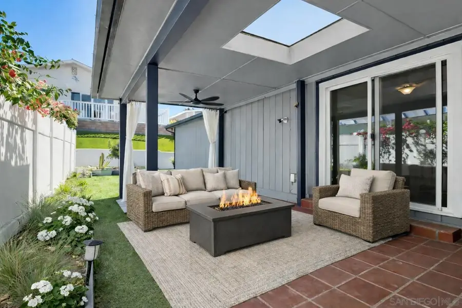 611 Via Santa Paulo, Vista, CA 92081 - #3