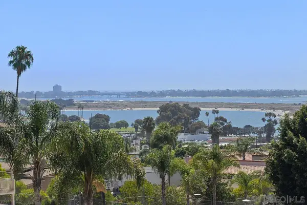 2702 Bay Canyon Ct, San Diego, CA 92117