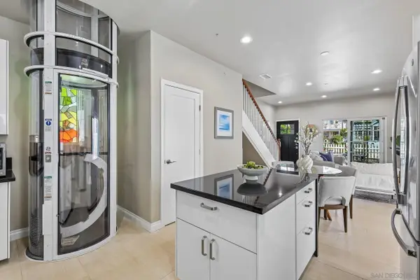838 C Ave., Coronado, CA 92118