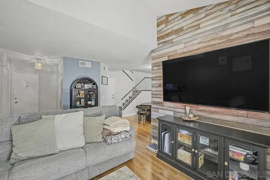 1721 Maxwell #B, Corona, CA 92881 - #3