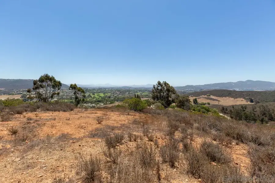 N Twin Oaks Valley Rd, San Marcos, CA 92069 - #2