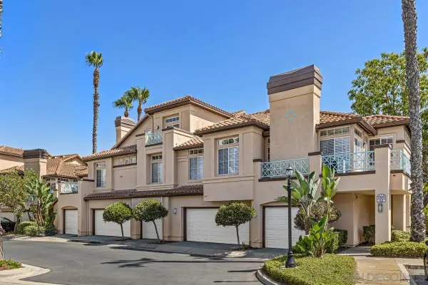 12672 Springbrook Dr. #E, San Diego, CA 92128