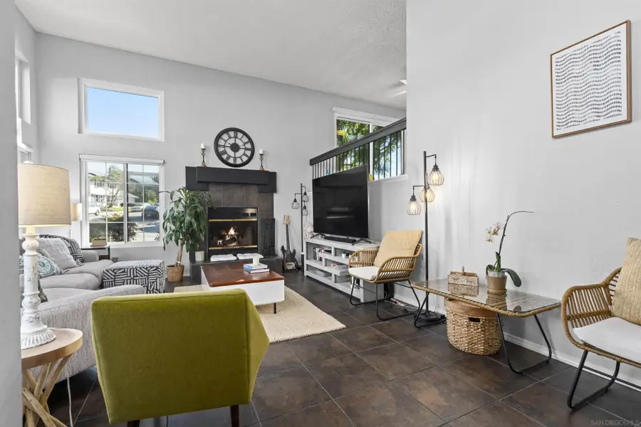 8896 Highwood Dr #C, San Diego, CA 92119 - #3