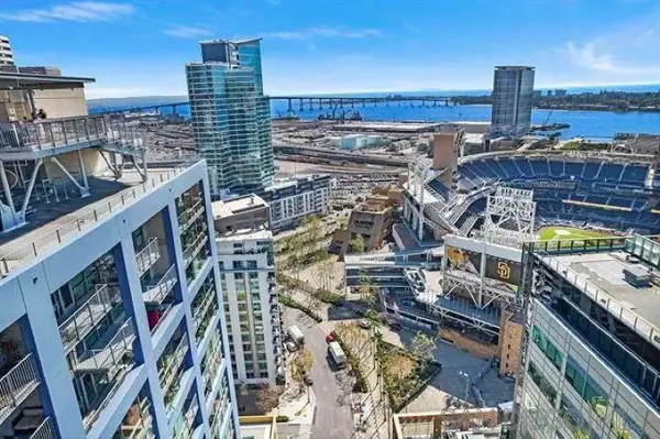 321 10th Ave #212, San Diego, CA 92101