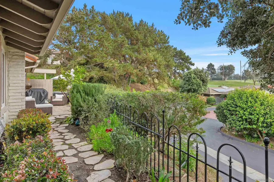115 Vallarta Ct, Solana Beach, CA 92075 - #2