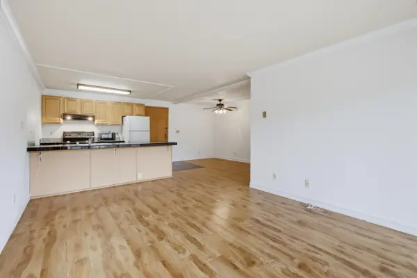 8332 Regents Rd #B, San Diego, CA 92122
