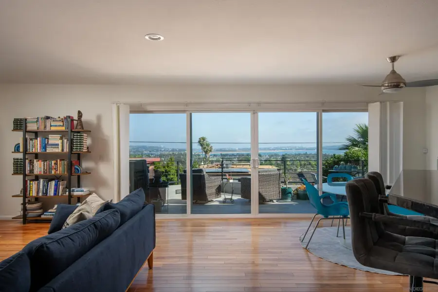 4922 Randall St, San Diego, CA 92109 - #3