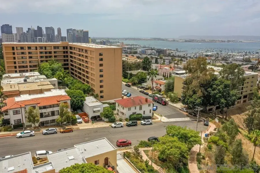 2561 S Albatross, San Diego, CA 92101 - #3