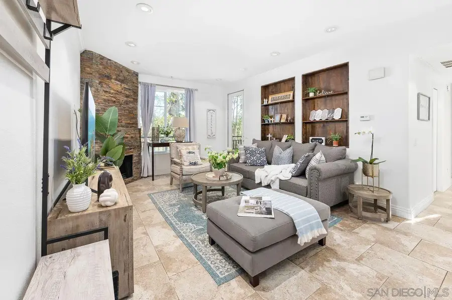 12366 Carmel Country Rd #207, San Diego, CA 92130 - #2