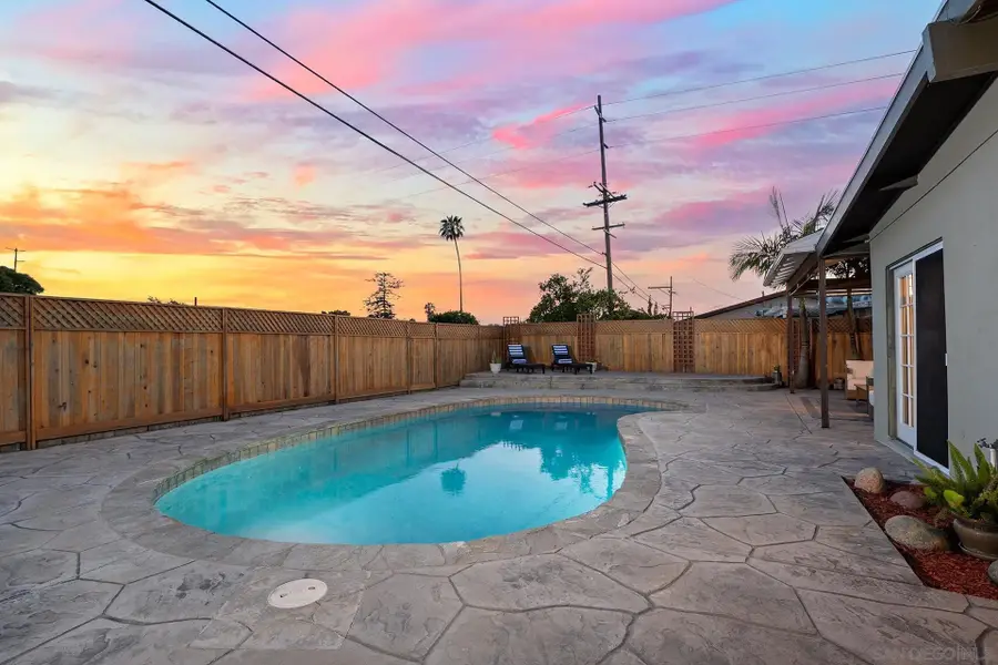 3635 Luna, San Diego, CA 92117 - #2
