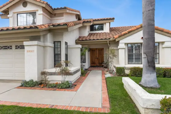 2087 Balboa Cir., Vista, CA 92081
