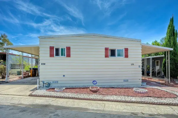 2003 Bayview Heights Dr #Spc 183, San Diego, CA 92105