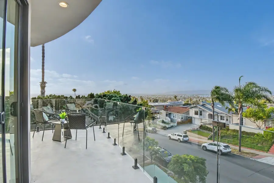 4549 Newport Ave, San Diego, CA 92107 - #3