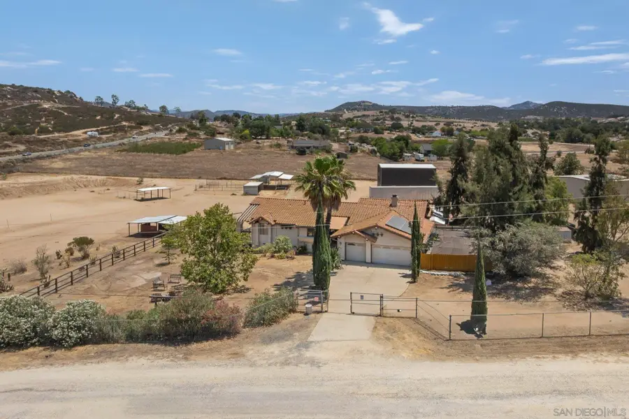 266 Woodmeadow Ln, Ramona, CA 92065 - #2