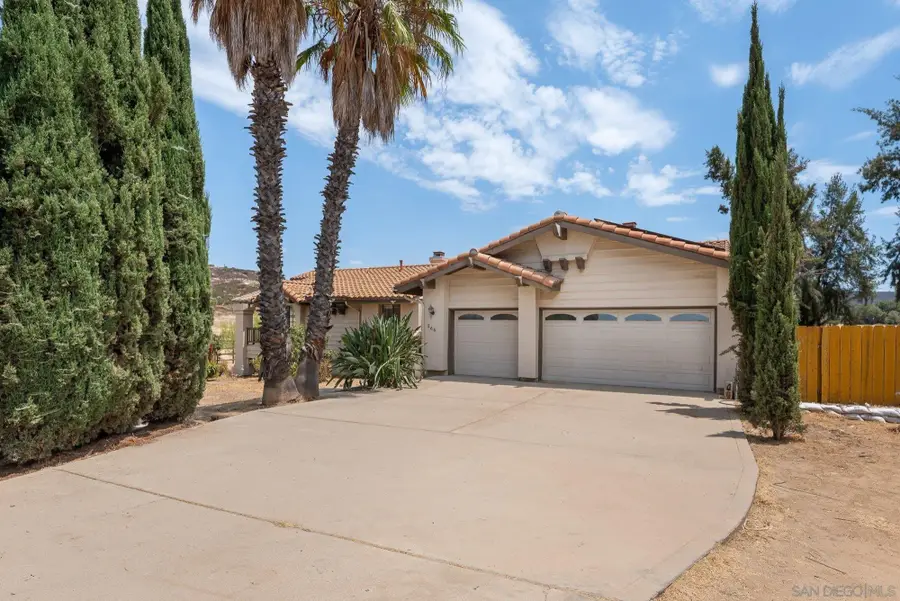 266 Woodmeadow Ln, Ramona, CA 92065 - #3