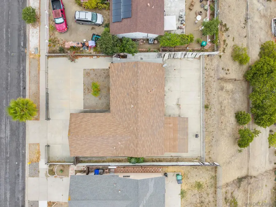 656 Flora Dr, Oceanside, CA 92057 - #2
