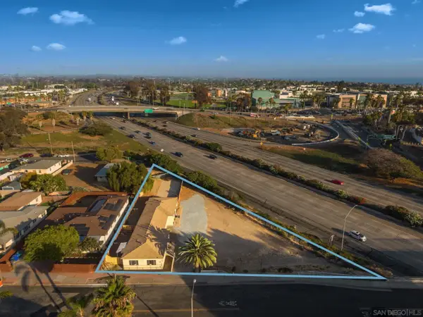 1303-5 Bush St, Oceanside, CA 92058